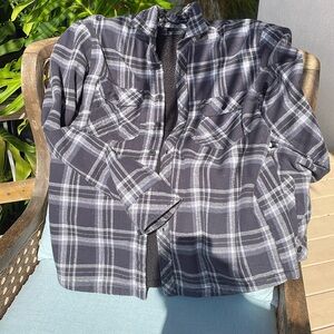 Rip Curl flannel with Sherpa lining size M; great condition